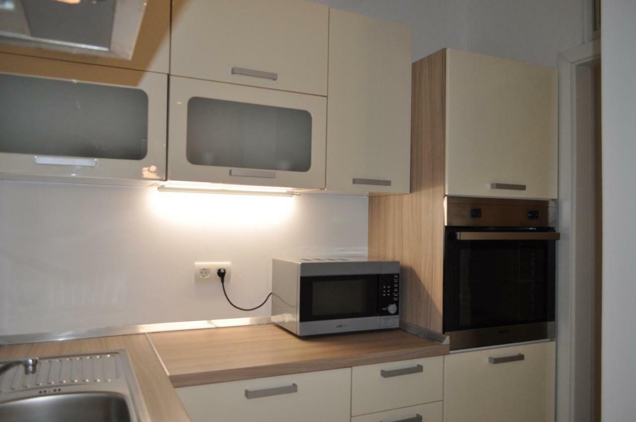 Apartment Nana Piran Luaran gambar