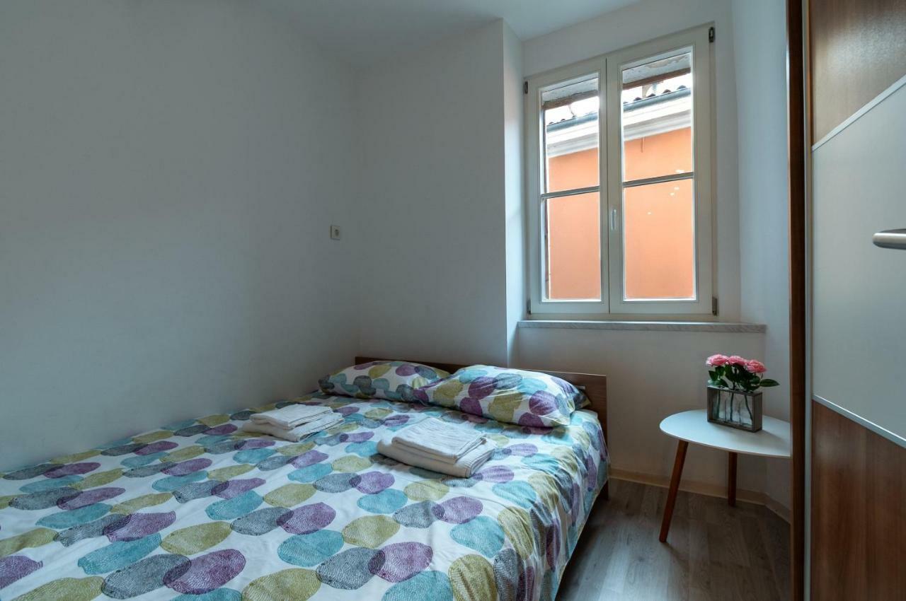 Apartment Nana Piran Luaran gambar
